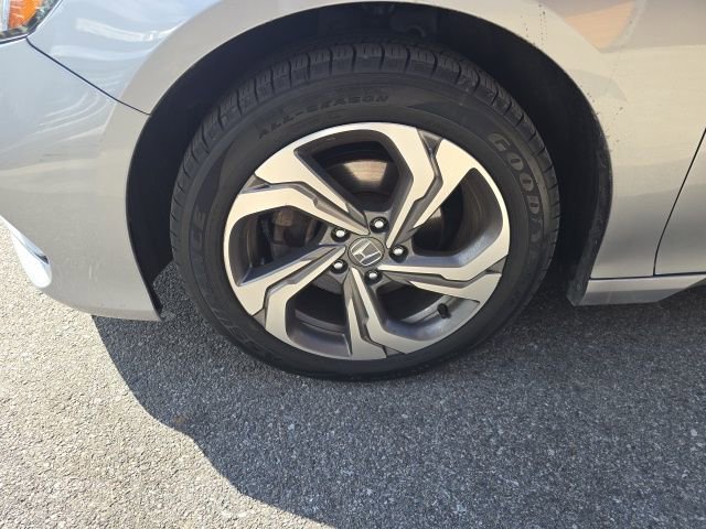 Used 2020 Honda Accord EX image 8