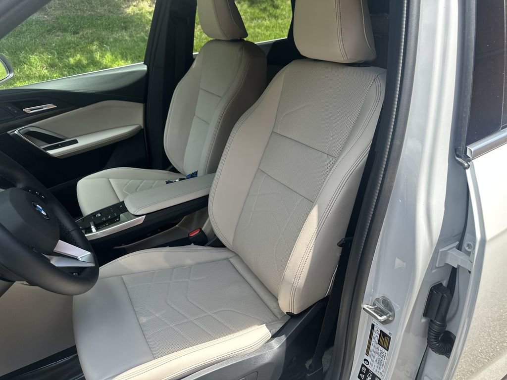 Used 2025 BMW X1 xDrive28i image 13