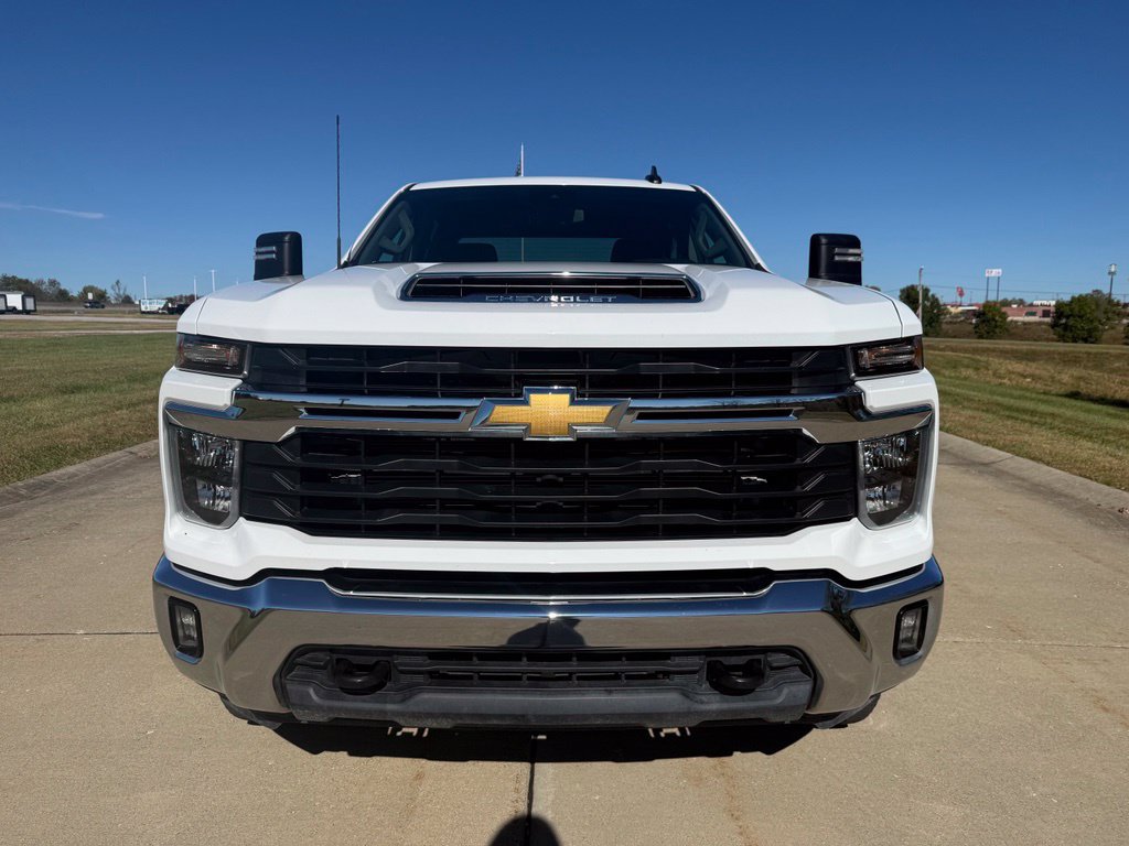 Used 2026 Chevrolet Silverado 2500 LT AWD/4WD image 11