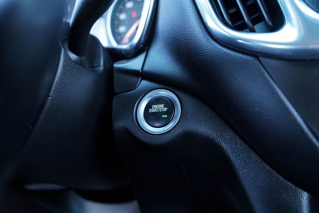 Used 2019 Chevrolet Equinox LT image 19