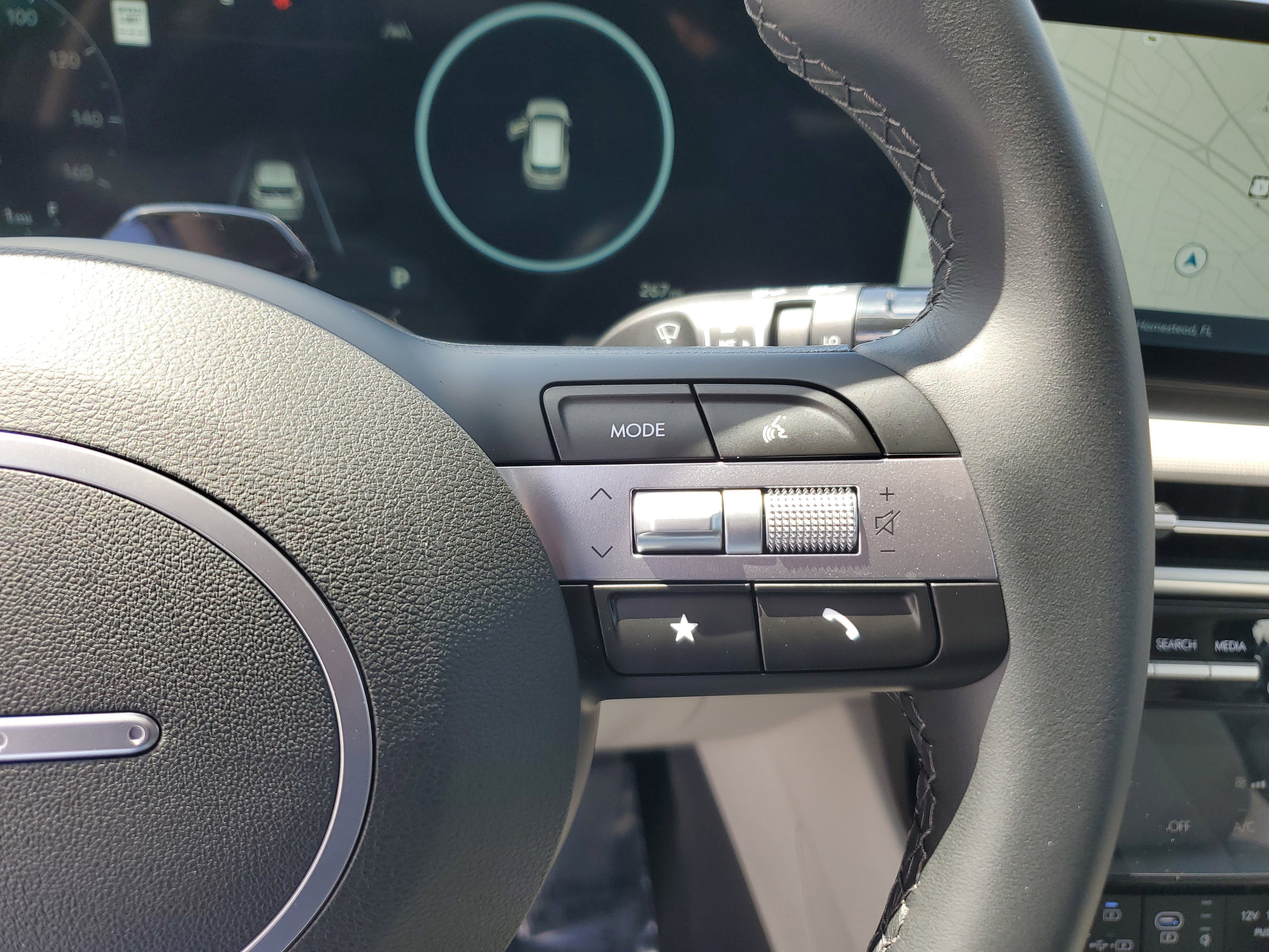 Used 2025 Hyundai Tucson SEL image 25