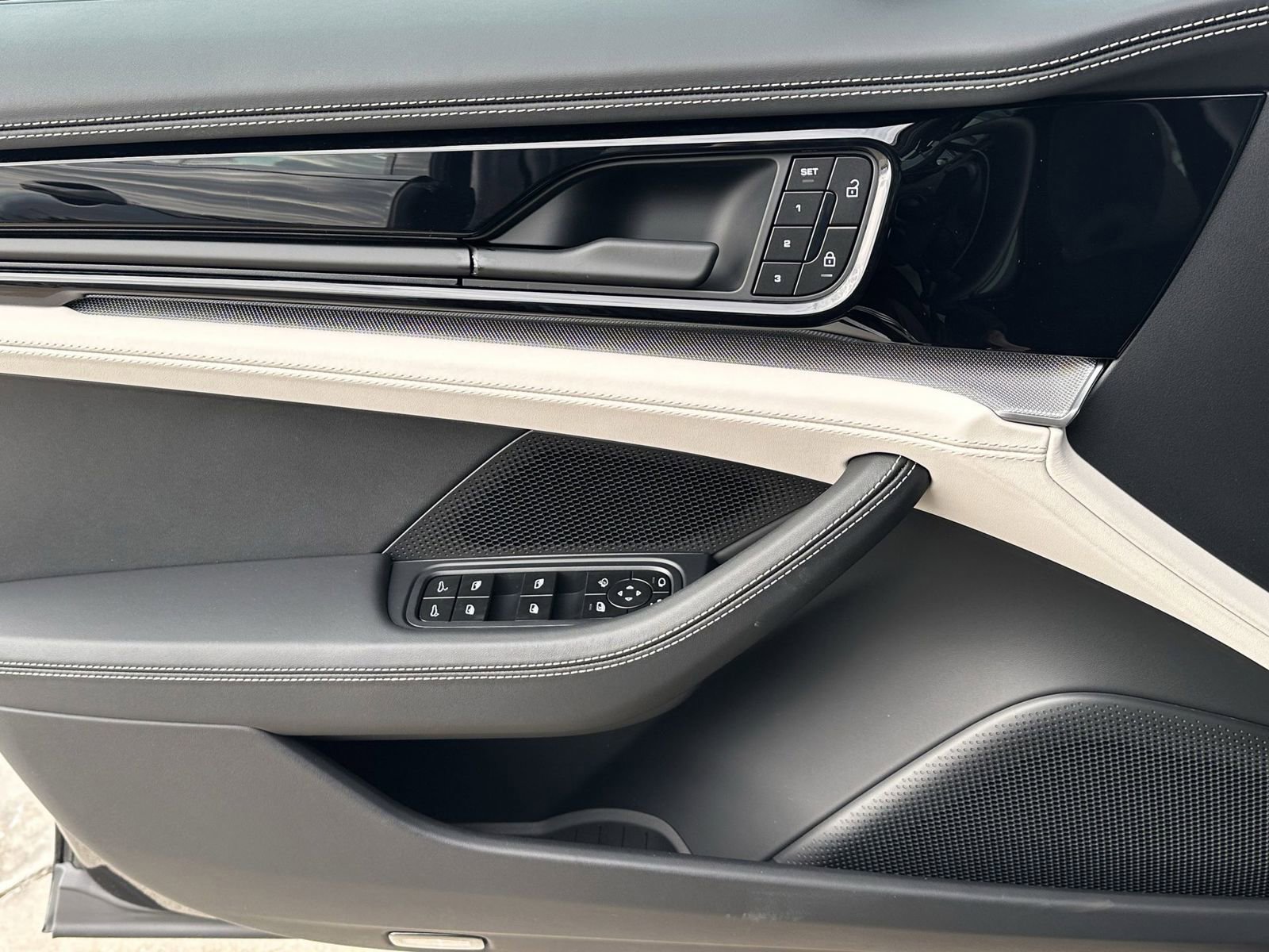 New 2026 Porsche Panamera 4 AWD/4WD image 15