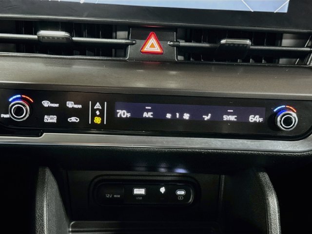 Certified 2024 Kia Sportage EX AWD/4WD image 16