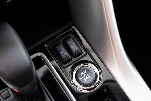 New 2025 Mitsubishi Eclipse Cross SE image 18