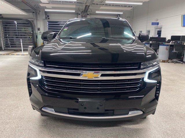 Used 2021 Chevrolet Suburban LT AWD/4WD image 2