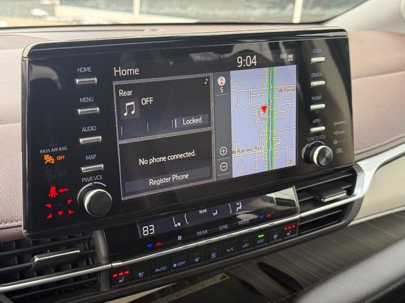 Used 2022 Toyota Sienna Platinum image 24