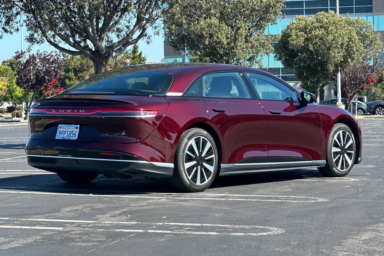 Used 2025 Lucid Air Pure RWD image 4
