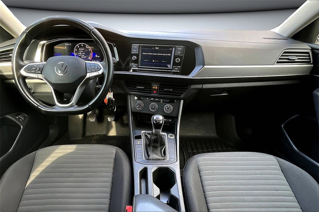 Used 2023 Volkswagen Jetta S image 7