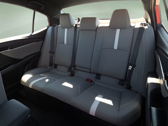 Used 2025 Toyota Camry SE w/ Convenience Package image 13
