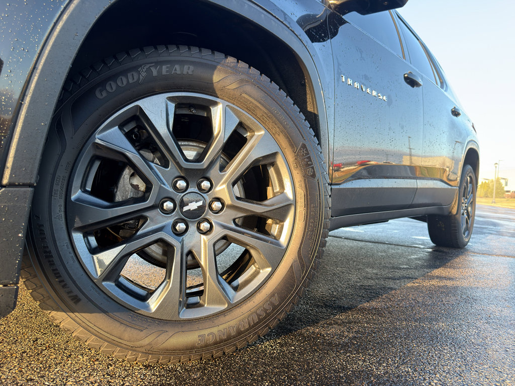 Used 2019 Chevrolet Traverse RS AWD/4WD image 9