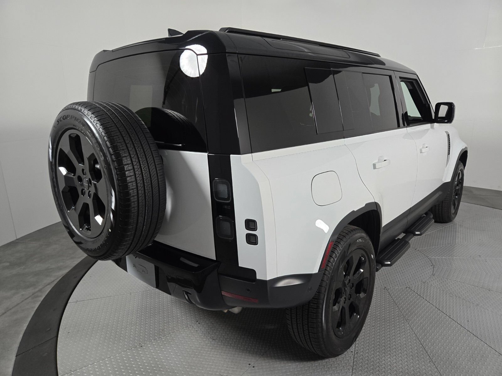 Used 2026 Land Rover Defender 110 S AWD/4WD image 2