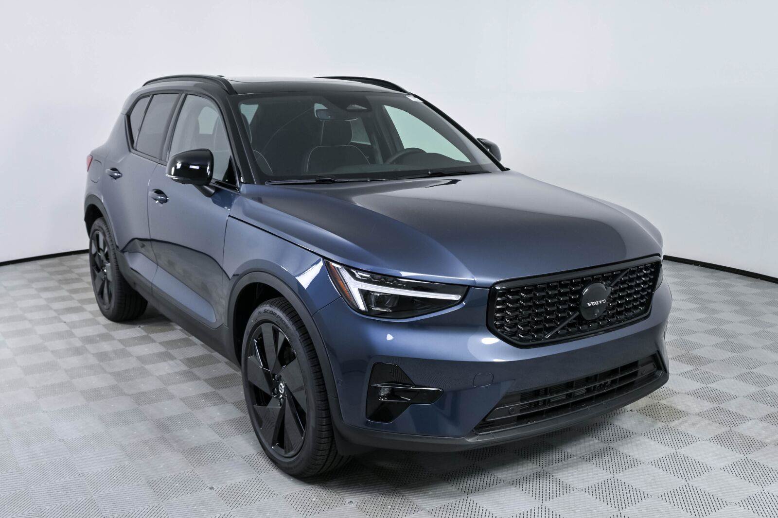 New 2026 Volvo XC40 B5 Ultra w/ Protection Package Premier AWD/4WD image 26