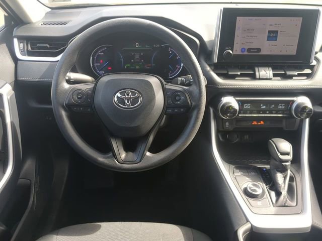 Used 2025 Toyota RAV4 XLE AWD/4WD image 15
