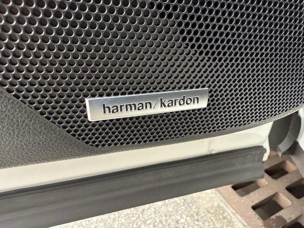 New 2025 Subaru Forester Limited image 22