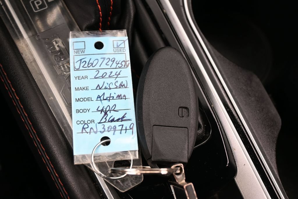 Used 2024 Nissan Altima 2.5 SR FWD image 23