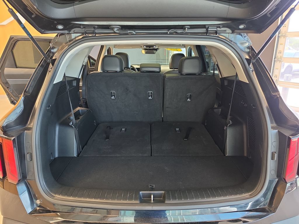 Certified 2024 Kia Sorento S w/ Panoramic Sunroof Package FWD image 45