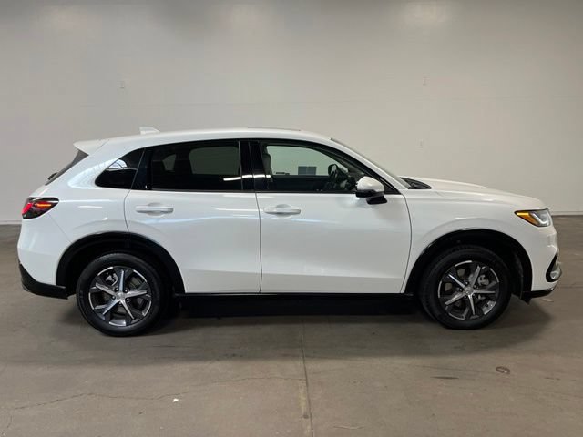 Used 2023 Honda HR-V EX-L image 2