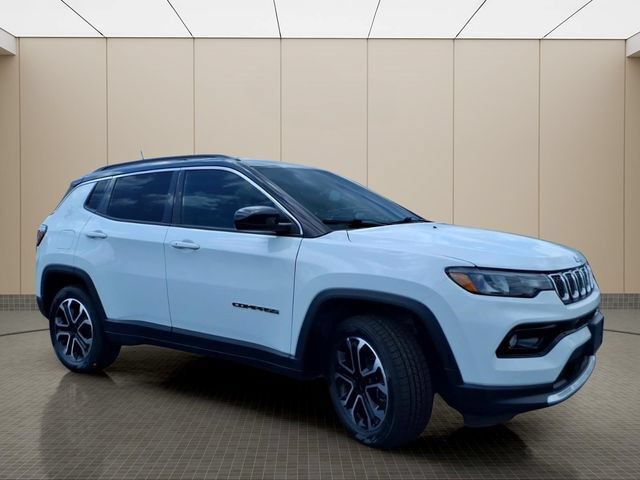 Used 2024 Jeep Compass Limited AWD/4WD image 5