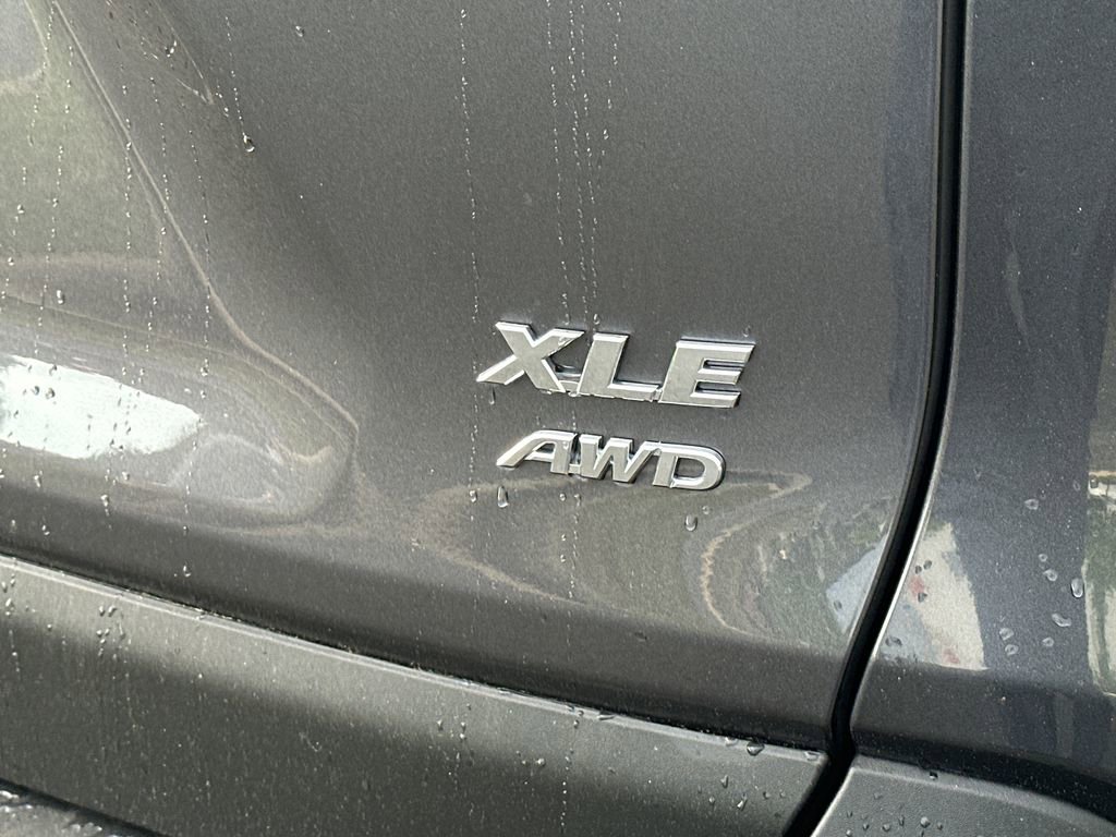 Used 2025 Toyota RAV4 XLE w/ Convenience Package AWD/4WD image 5