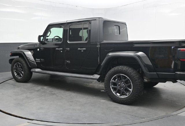Used 2020 Jeep Gladiator Overland AWD/4WD image 4
