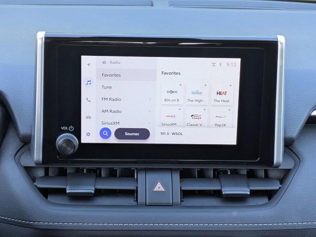Used 2025 Toyota RAV4 XLE FWD image 18