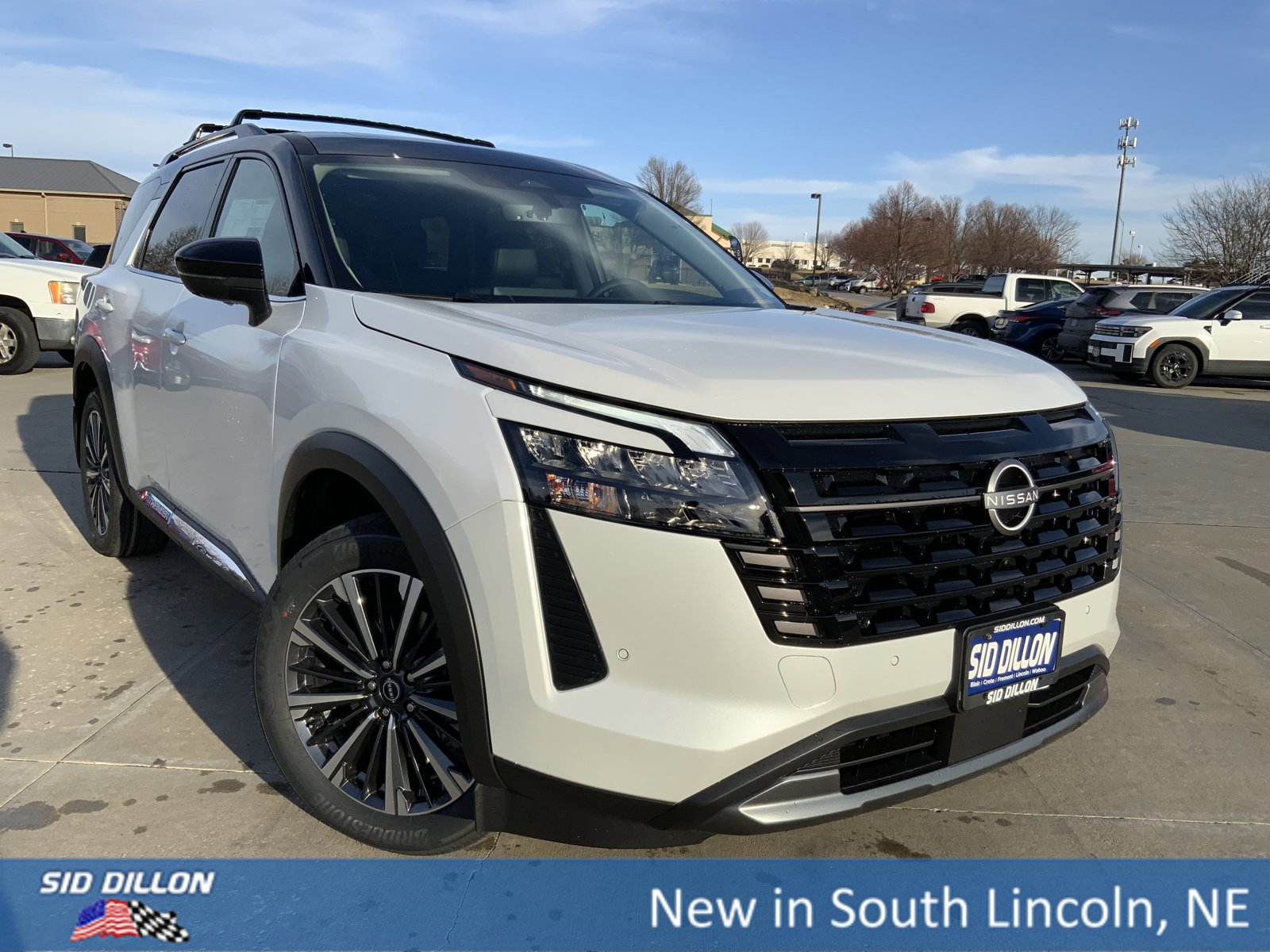 New 2026 Nissan Pathfinder Platinum w/ Cargo Package image 2