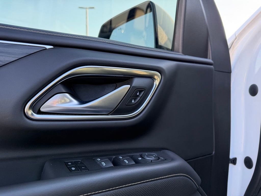 Used 2022 GMC Yukon XL SLT image 14