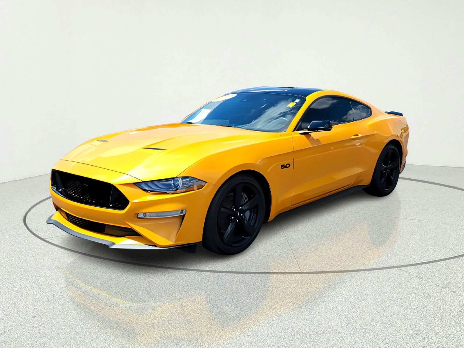 Used 2022 Ford Mustang GT Premium w/ Equipment Group 401A RWD image 2
