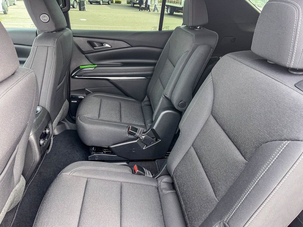 New 2026 Chevrolet Traverse LT w/ Enhanced Driving Package image 17
