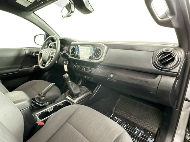 Used 2019 Toyota Tacoma TRD Sport w/ Technology Package image 23