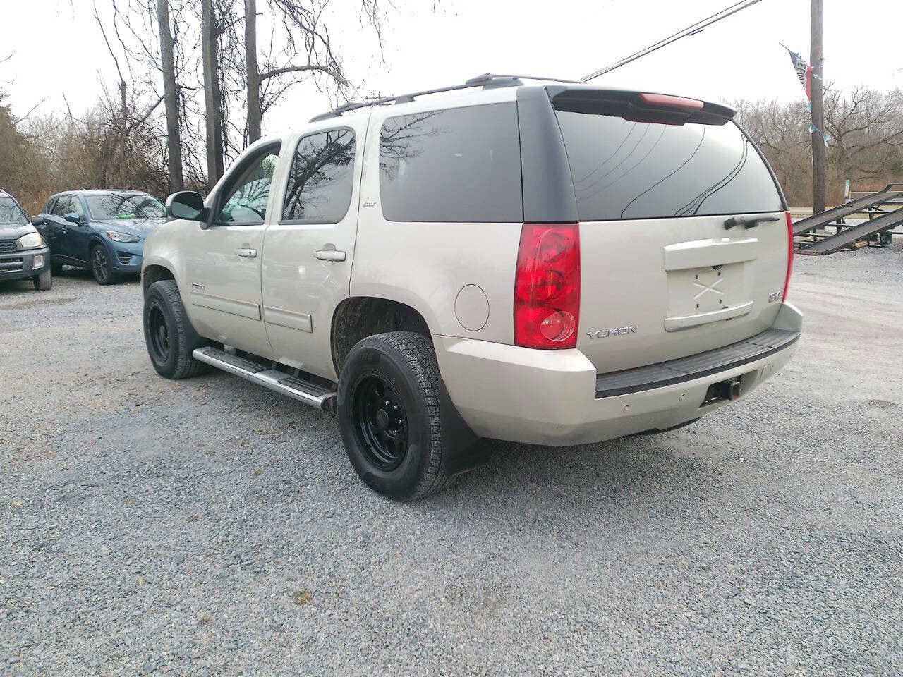 Used 2013 GMC Yukon SLT image 9