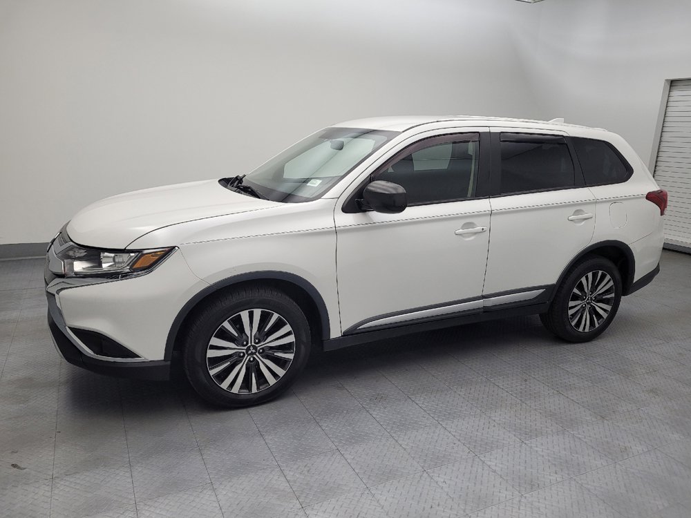 Used 2019 Mitsubishi Outlander ES AWD/4WD image 2