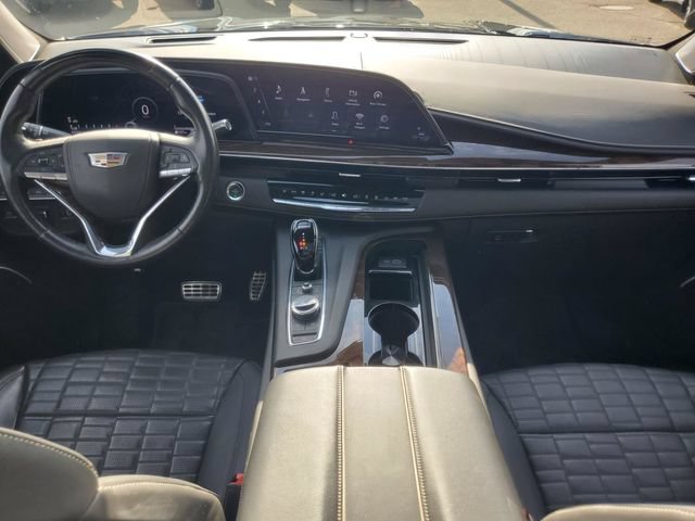 Used 2023 Cadillac Escalade Sport Platinum w/ LPO, ONYX Package AWD/4WD image 28