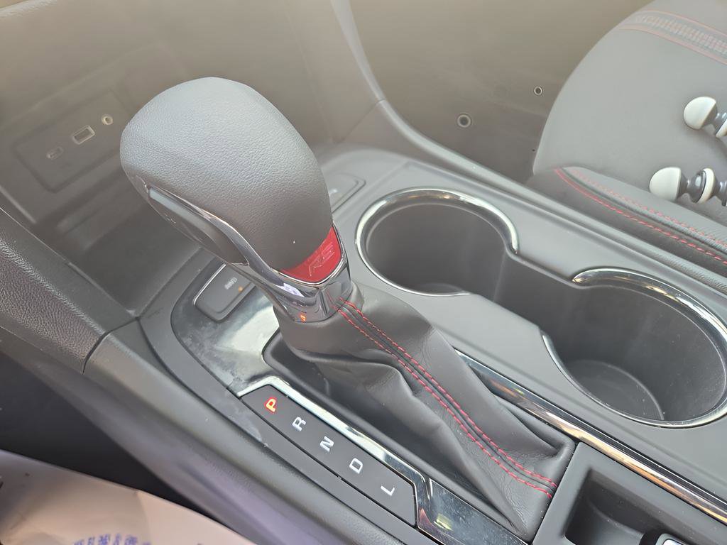 Used 2023 Chevrolet Equinox RS image 29