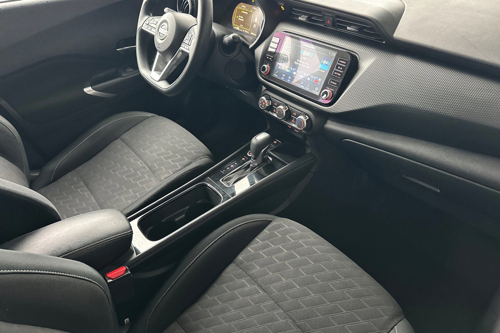 Used 2024 Nissan Kicks SV image 16