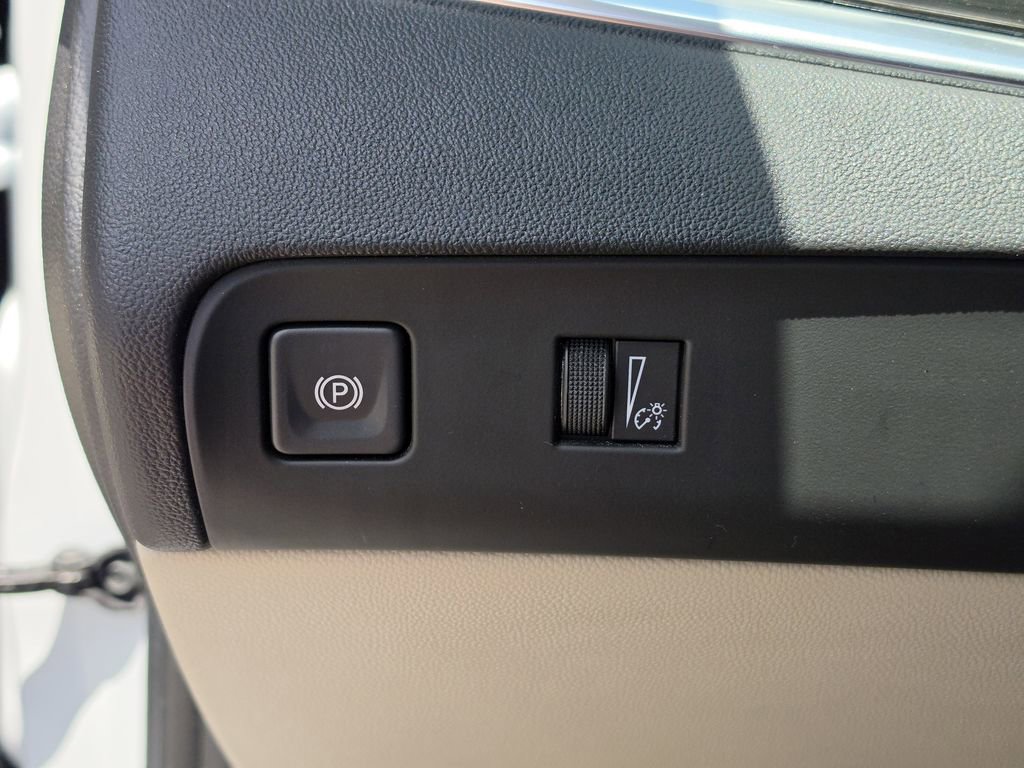Used 2023 Buick Enclave Essence FWD image 26