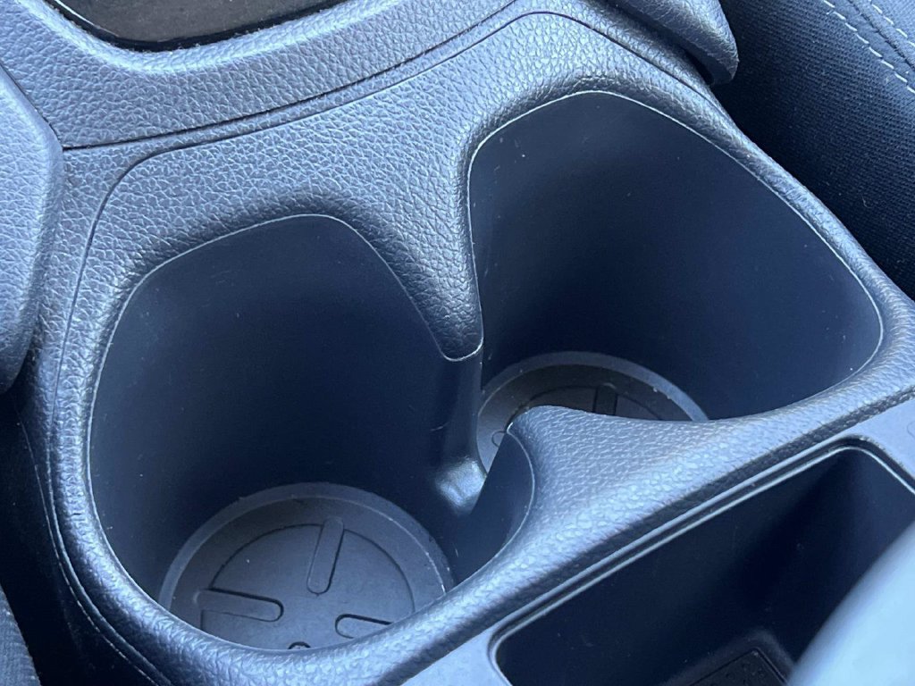 Used 2019 Nissan Rogue S FWD image 38