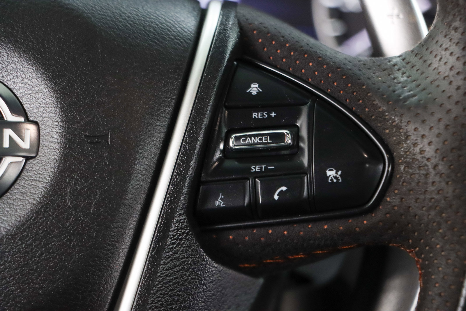 Used 2023 Nissan Maxima SR w/ Sport Mat Group FWD image 14