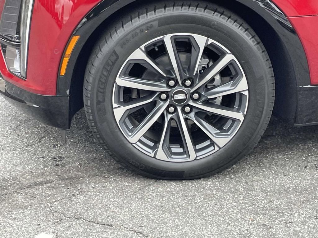 New 2025 Cadillac Lyriq Sport image 9