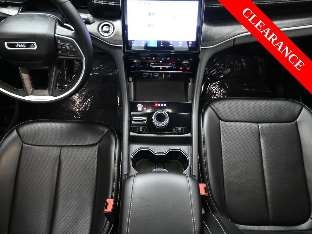 Used 2025 Jeep Grand Cherokee Limited 4xe image 31