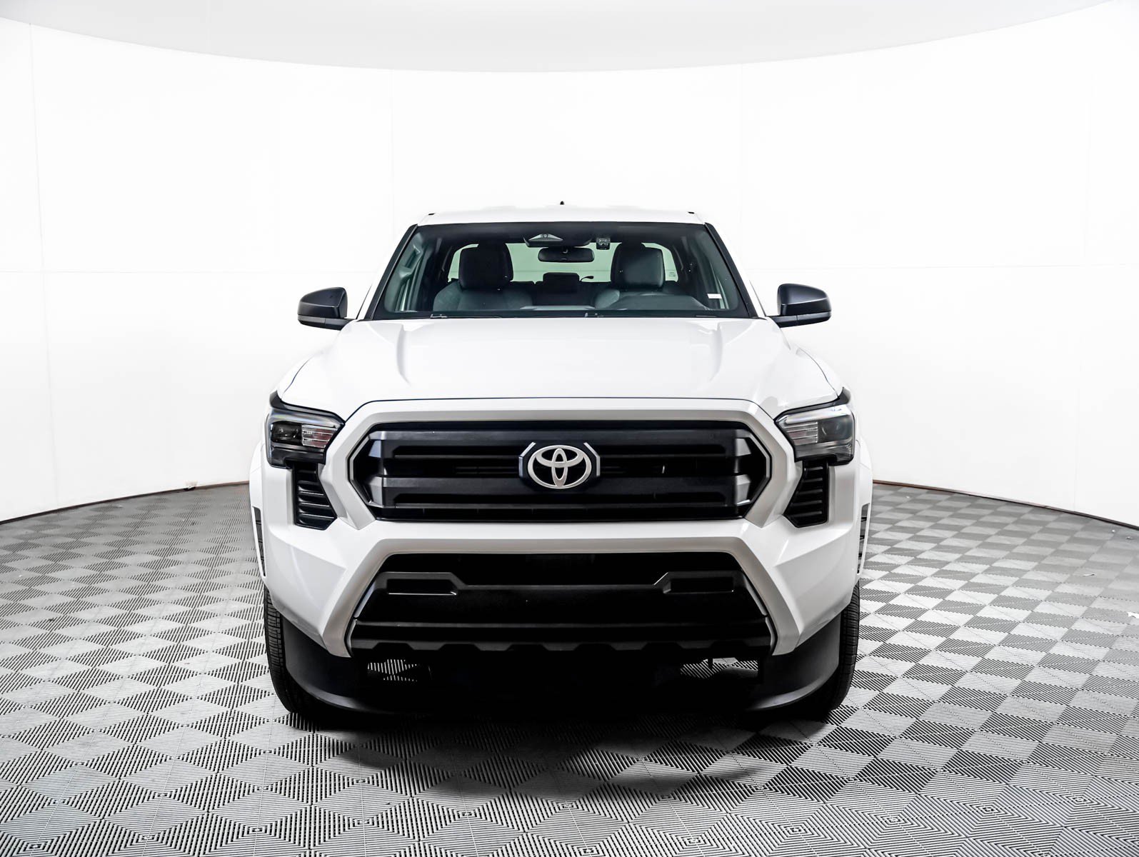 Used 2024 Toyota Tacoma SR RWD image 9