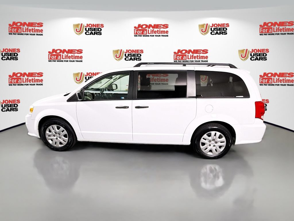 Used 2019 Dodge Grand Caravan SE w/ UConnect Hands-Free Group FWD image 14