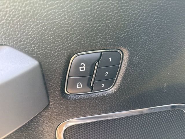 Used 2018 Ford F150 Lariat w/ Equipment Group 502A Luxury image 24