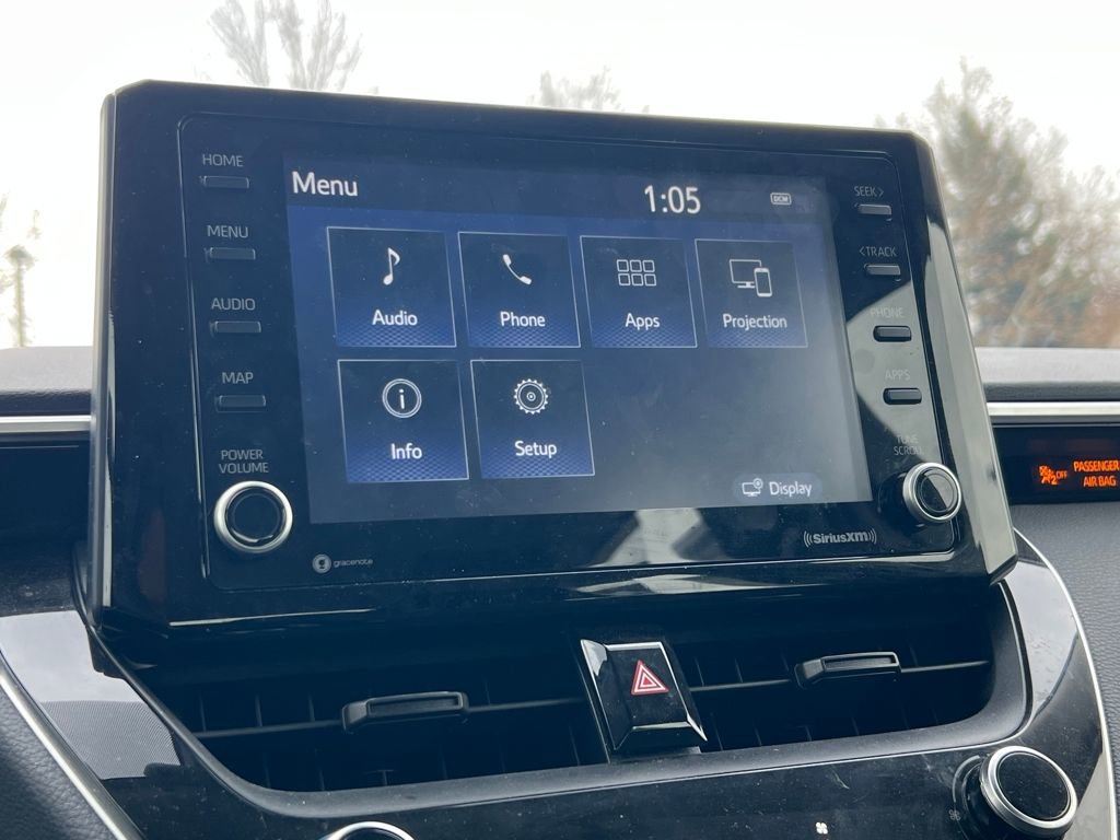 Used 2022 Toyota Corolla LE image 21