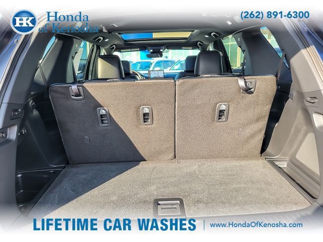 Certified 2025 Honda Pilot Black Edition image 25