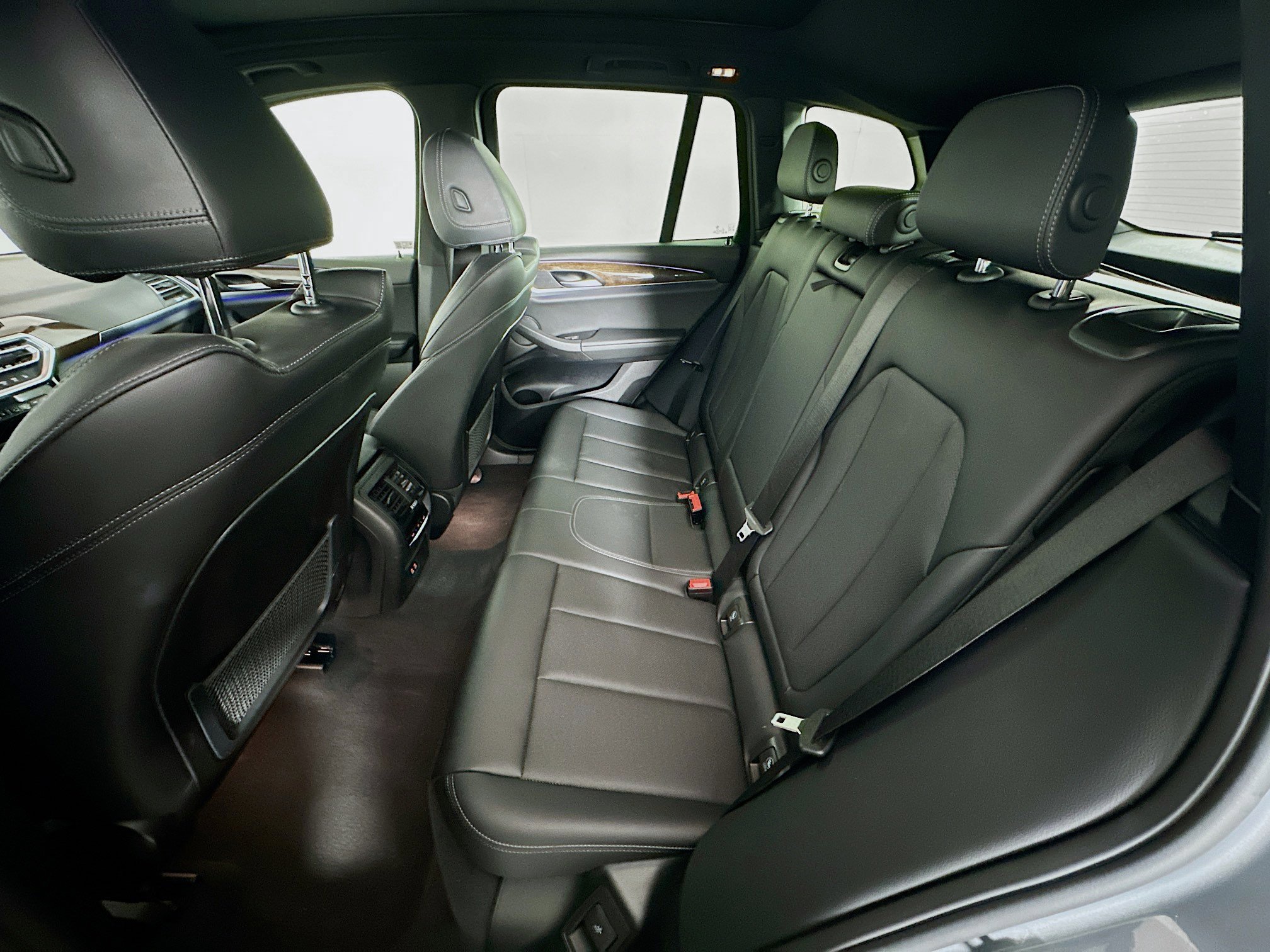 Used 2024 BMW X3 sDrive30i w/ Convenience Package image 30