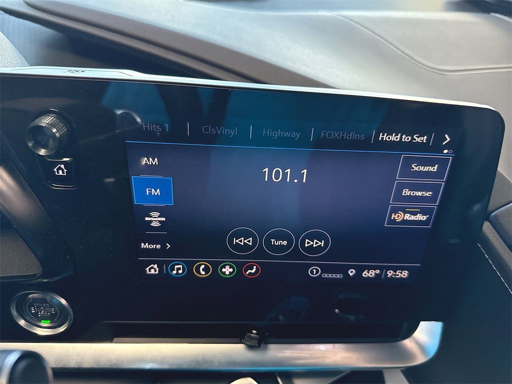 Used 2023 Chevrolet Corvette Stingray w/ Z51 Performance Package image 16