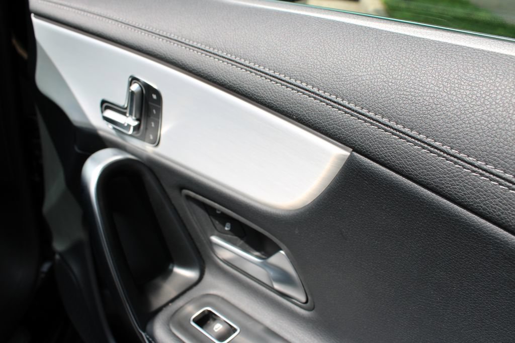 Used 2025 Mercedes-Benz CLA 250 image 22