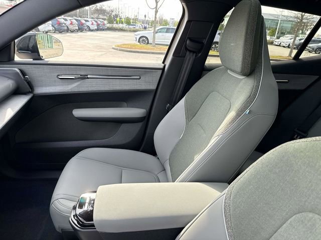 New 2026 Volvo EX30 Cross Country Ultra image 19