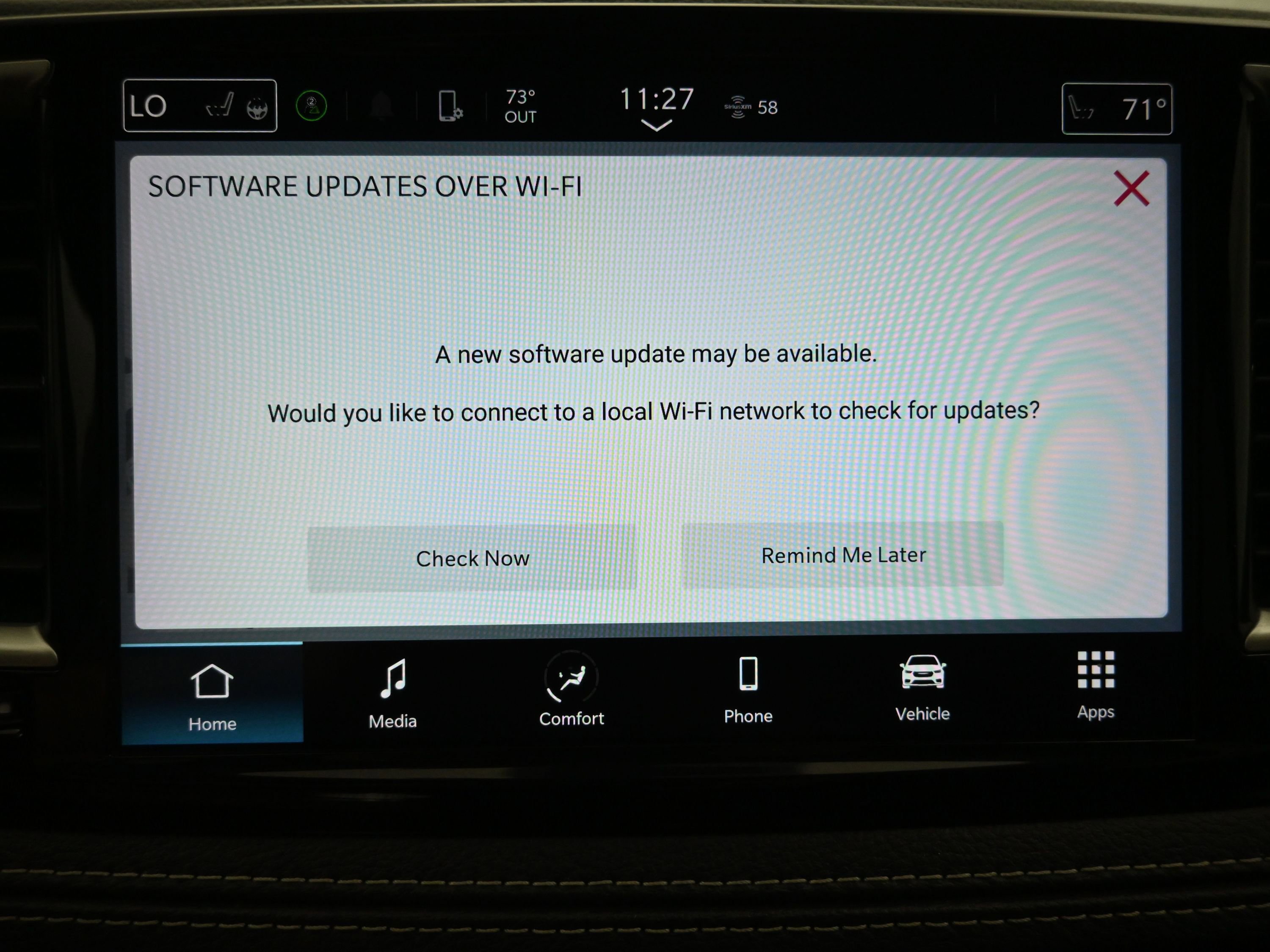 Used 2023 Chrysler Pacifica Touring FWD image 15